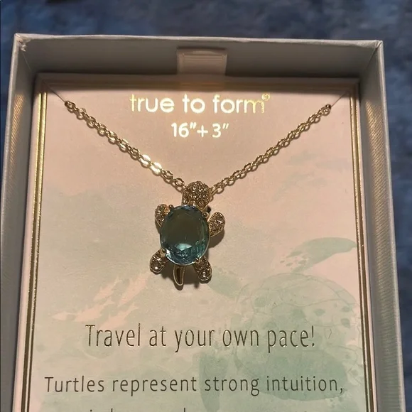 Gold Minimalist Necklace with Pendant - Picture 2 of 4